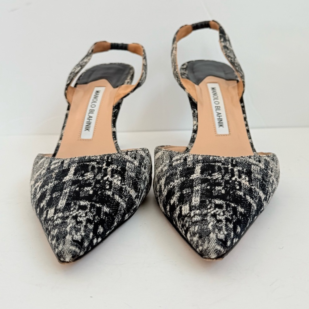 Manolo Blahnik Black beige Plaid 70mm Carolyne slingback pumps EU 39 - Picture 5 of 9